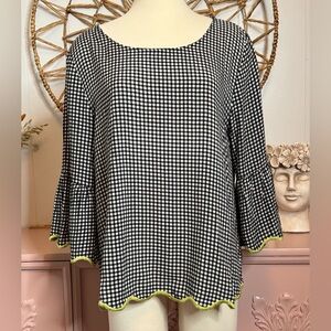 Women’s‎ Large Black and White Checkered Women's Top with lime green trim